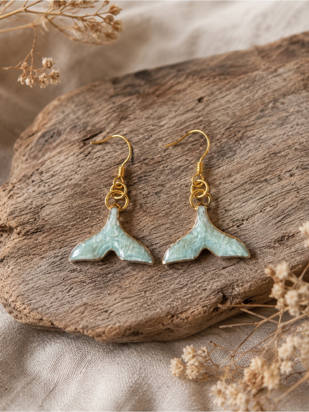 Whale Tails Enamel Dangle Earrings‎